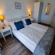 Angele Pihenőház családi földszinti apartman 1. hálószoba